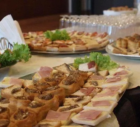 Western Garda 酒店