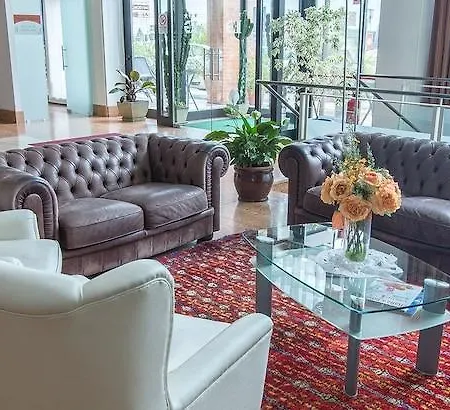 酒店 Western Garda 阿菲