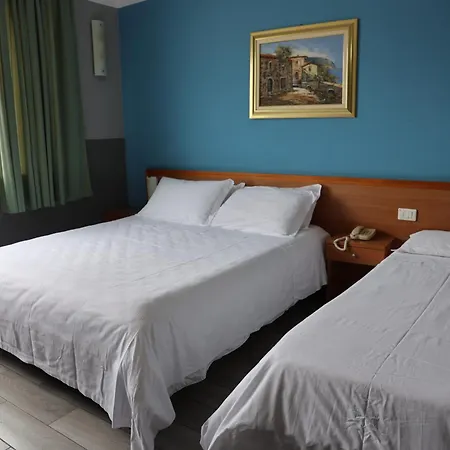 Otel Garda Affi