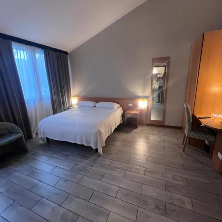 Otel Garda
