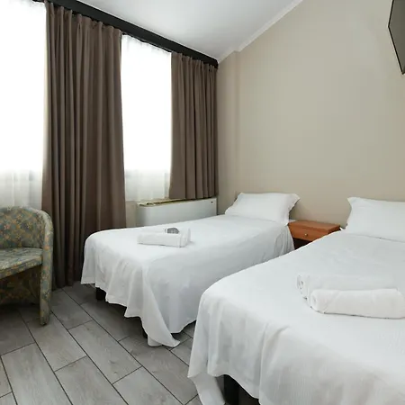 Otel Garda Affi