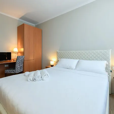 Otel Garda Affi