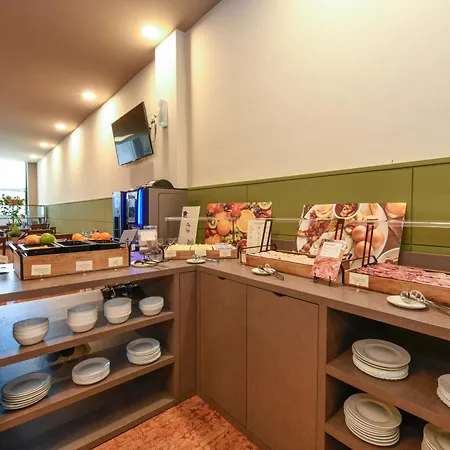 Otel Western Garda Affi