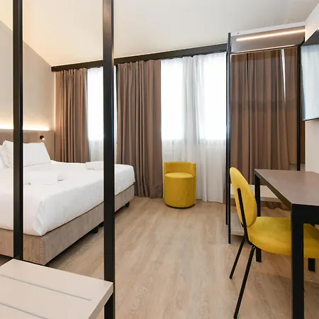 Otel Western Garda